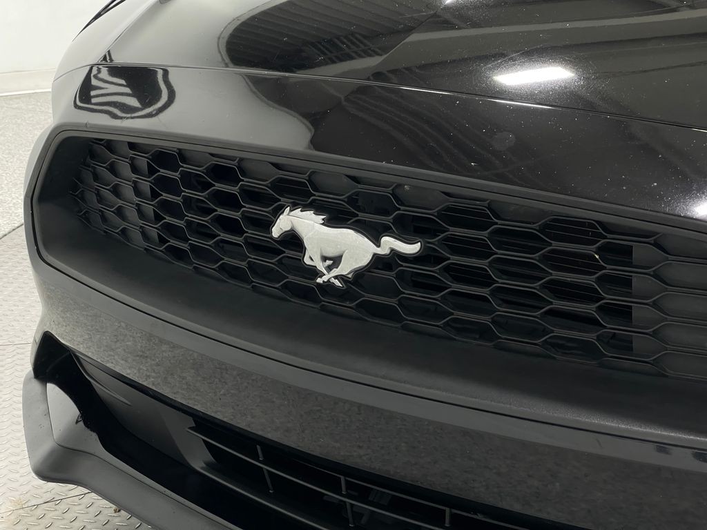 2018 Ford Mustang Image 34