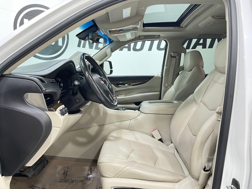 2018 Cadillac Escalade Image 13