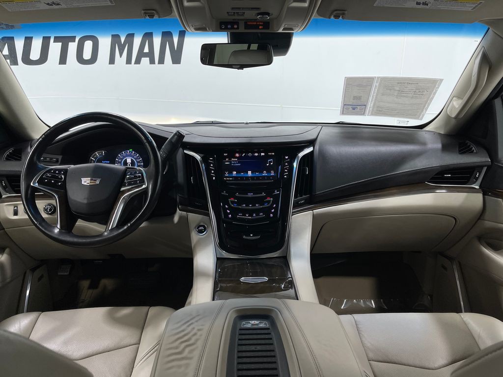 2018 Cadillac Escalade Image 19