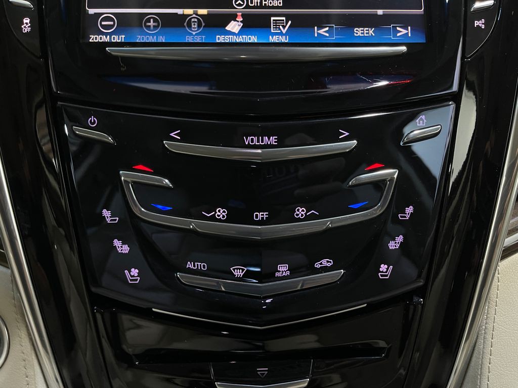 2018 Cadillac Escalade Image 26