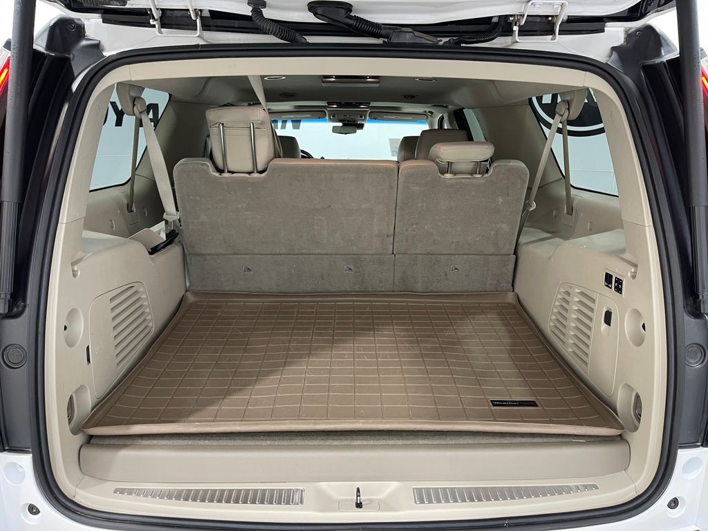 2018 Cadillac Escalade Image 29