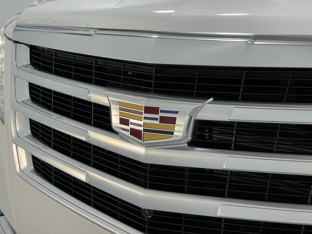 2018 Cadillac Escalade Image 40