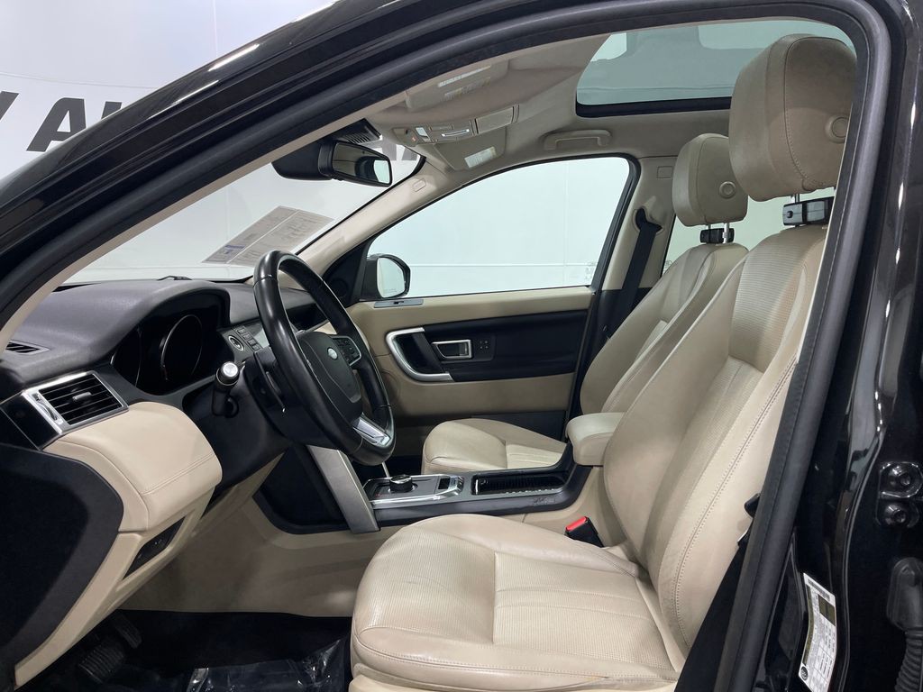 2019 Land Rover Discovery Sport Image 13