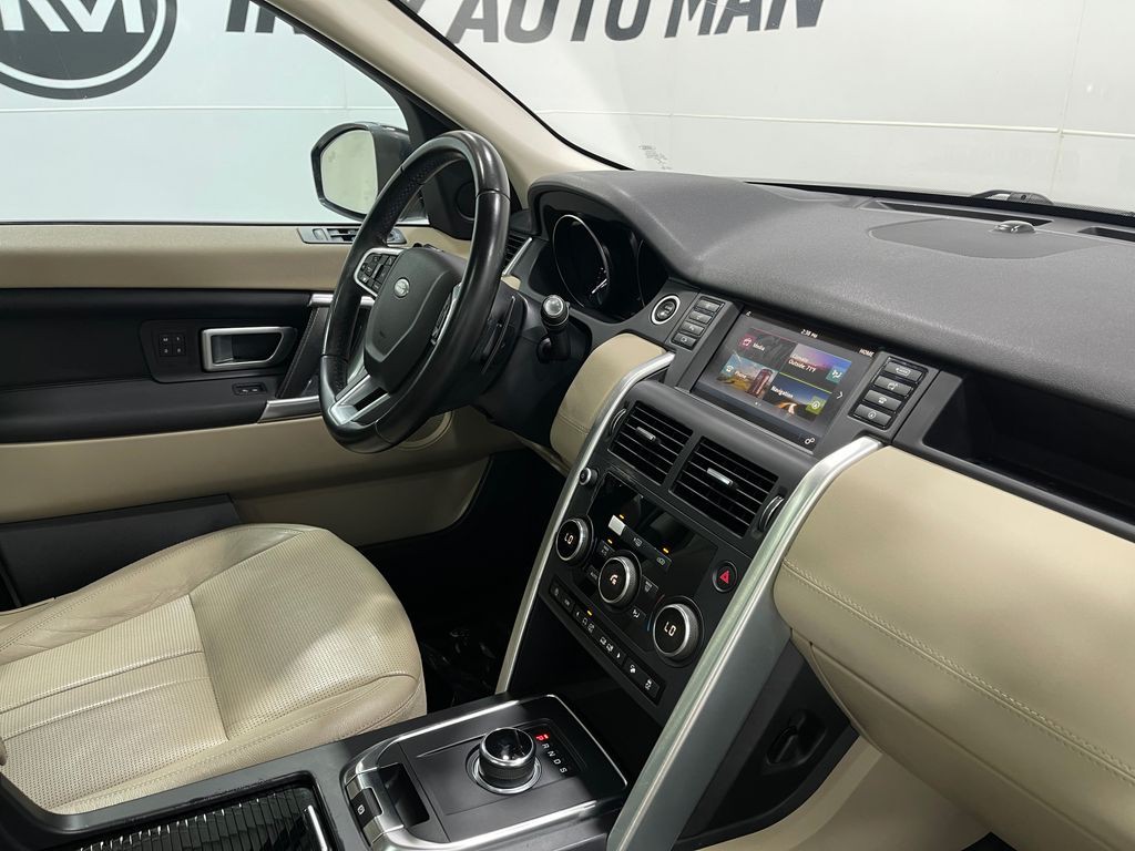2019 Land Rover Discovery Sport Image 20
