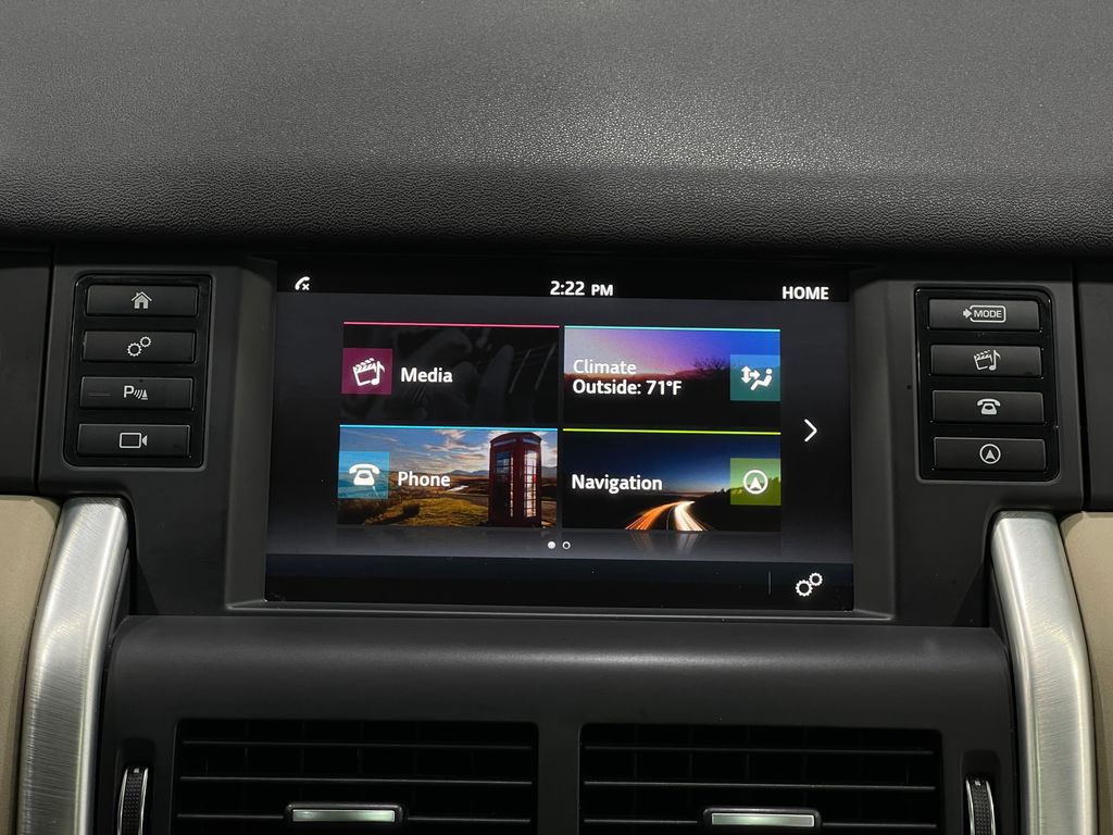 2019 Land Rover Discovery Sport Image 24