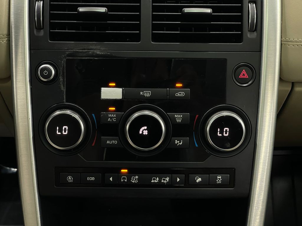 2019 Land Rover Discovery Sport Image 25