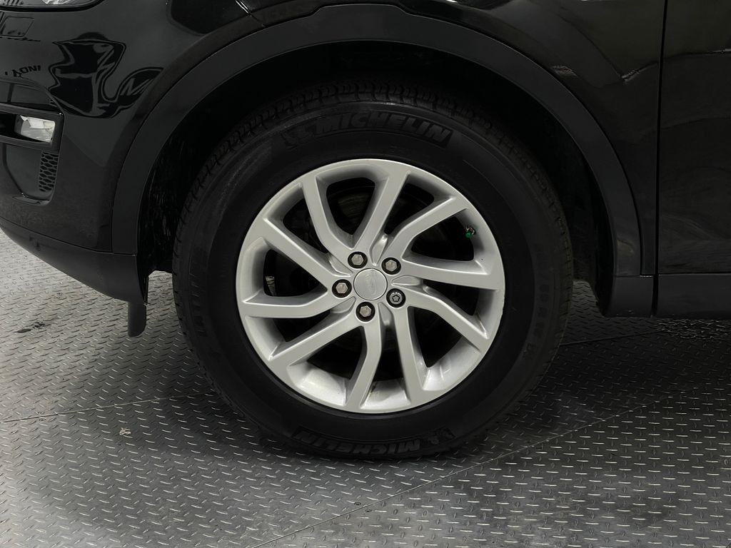 2019 Land Rover Discovery Sport Image 35