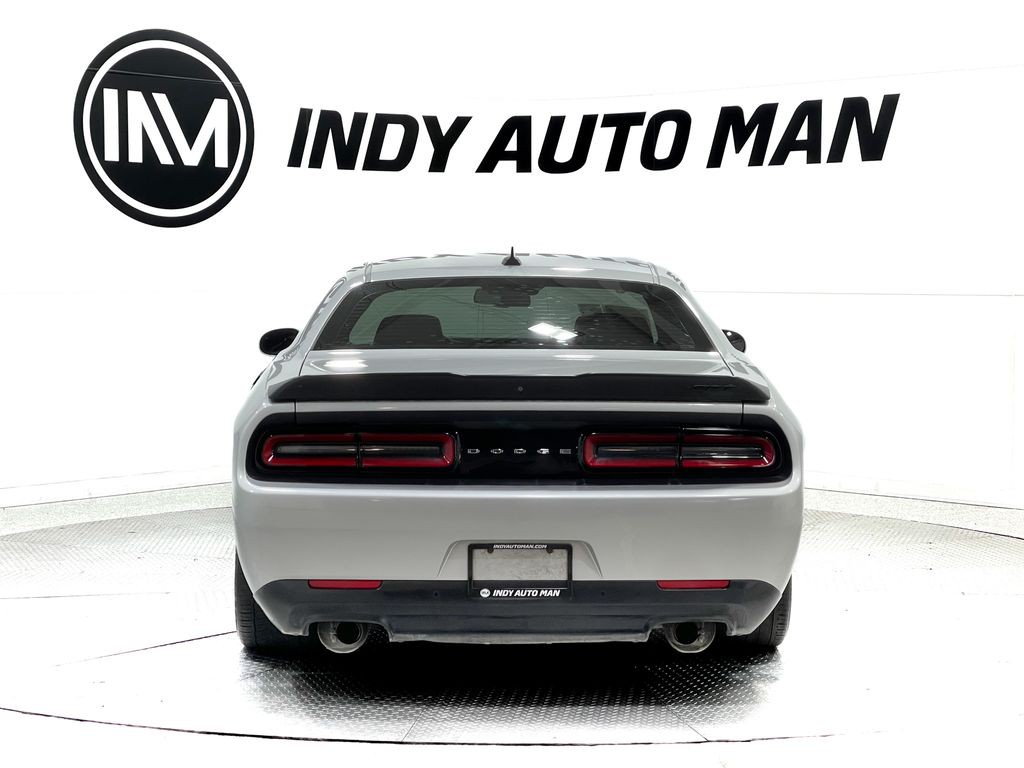 2019 Dodge Challenger Image 5