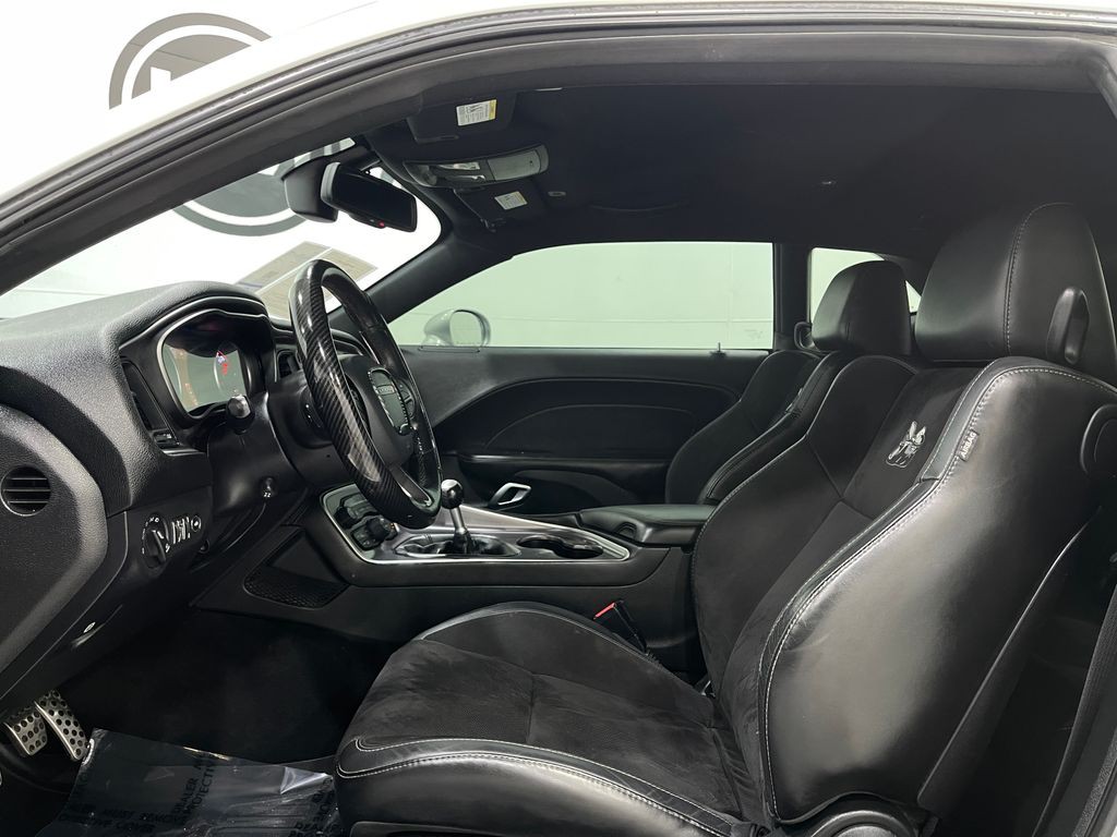 2019 Dodge Challenger Image 11