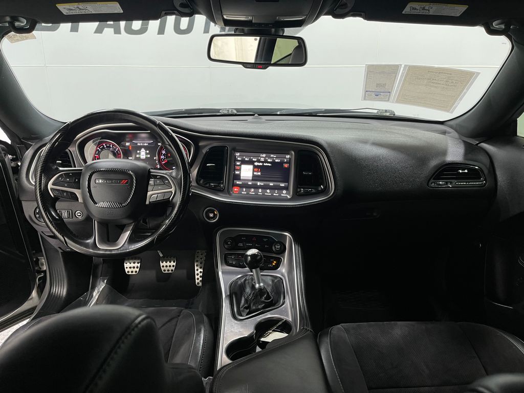 2019 Dodge Challenger Image 17