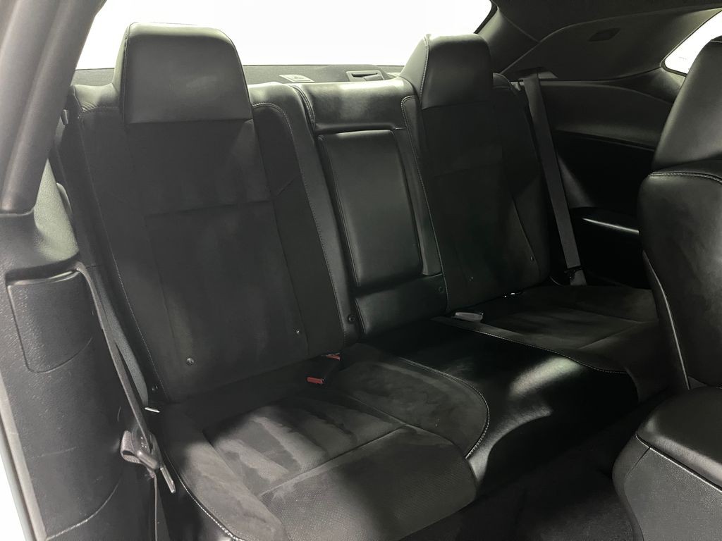 2019 Dodge Challenger Image 30