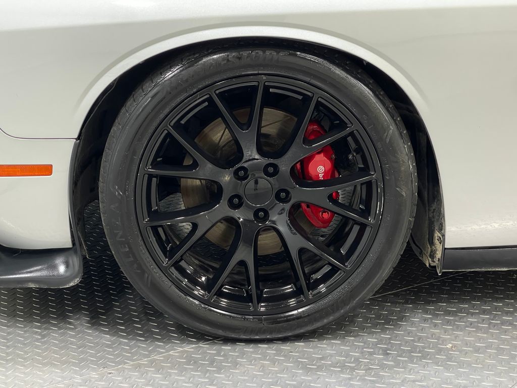 2019 Dodge Challenger Image 34