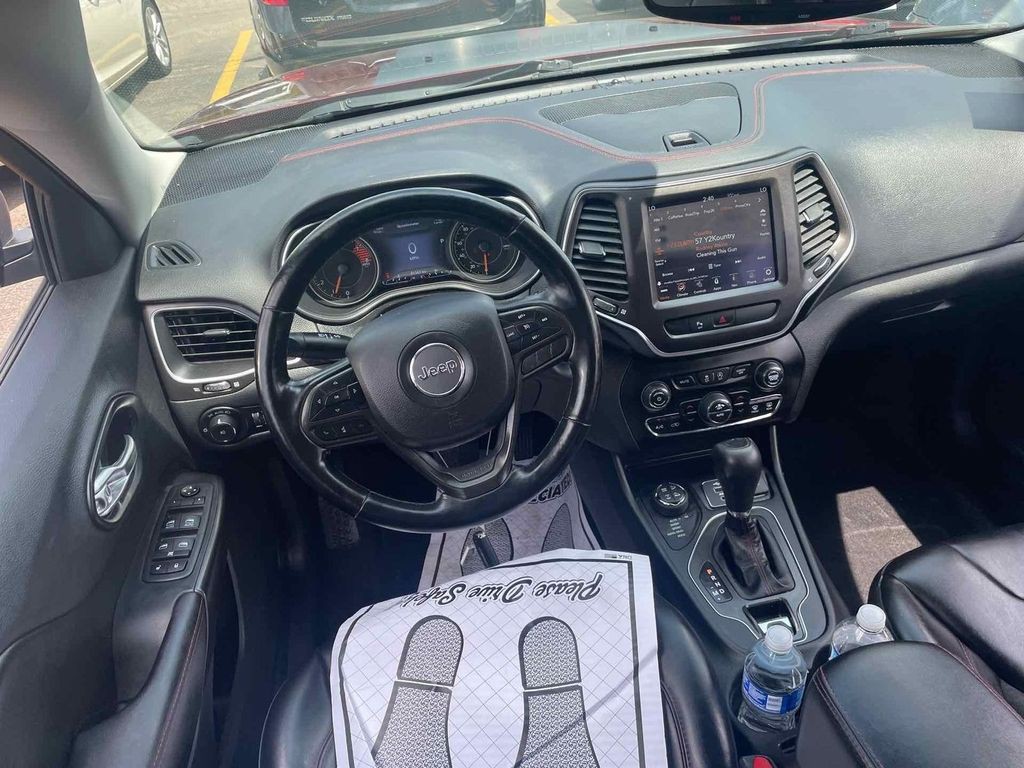 2021 Jeep Cherokee Image 9