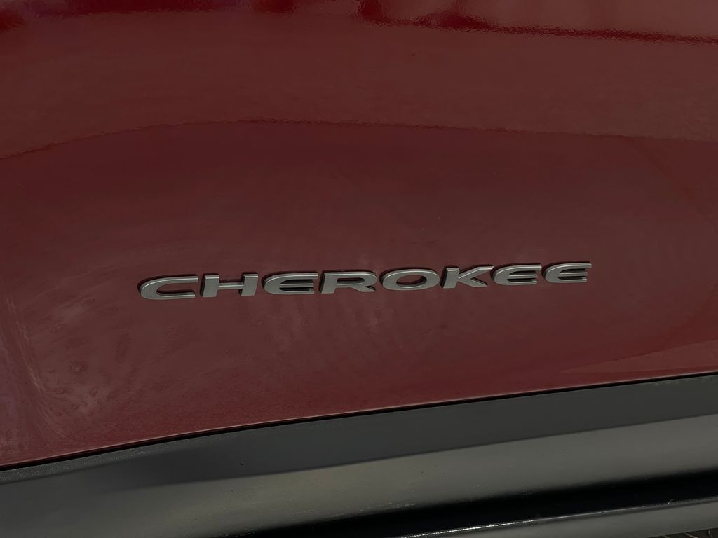 2021 Jeep Cherokee Image 40