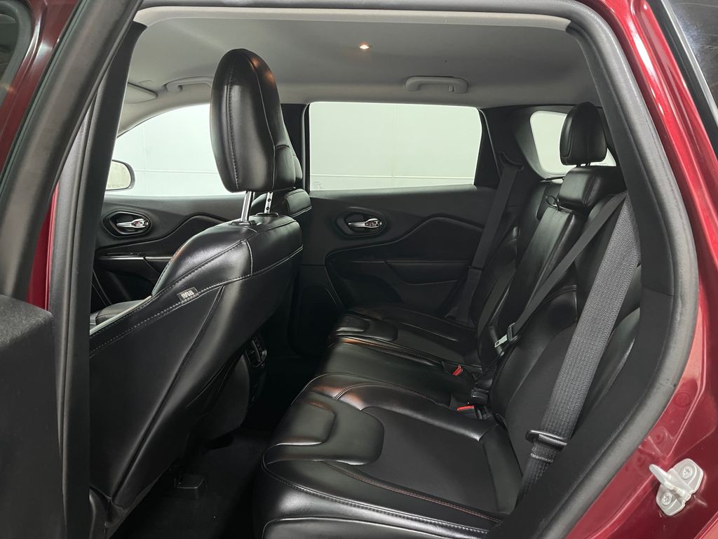 2021 Jeep Cherokee Image 30