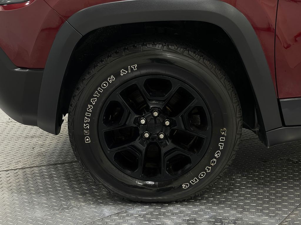 2021 Jeep Cherokee Image 35