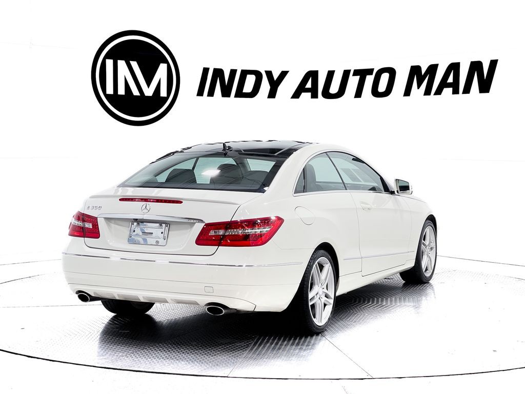 2011 Mercedes-Benz E-Class Image 4