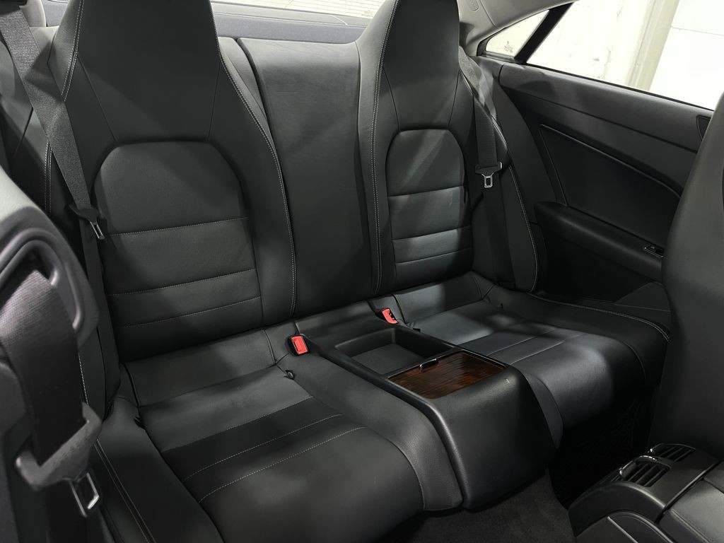 2011 Mercedes-Benz E-Class Image 31