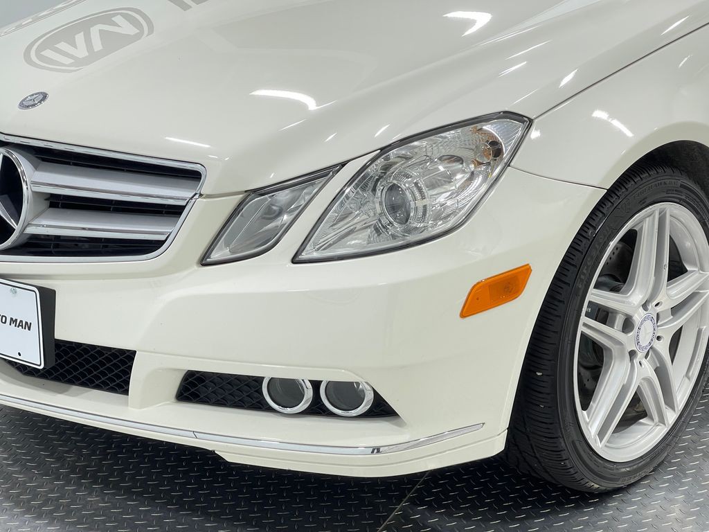 2011 Mercedes-Benz E-Class Image 33