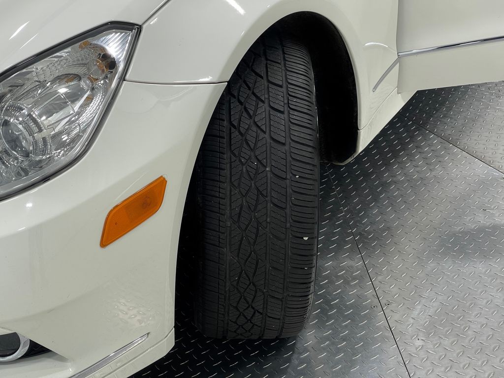 2011 Mercedes-Benz E-Class Image 36