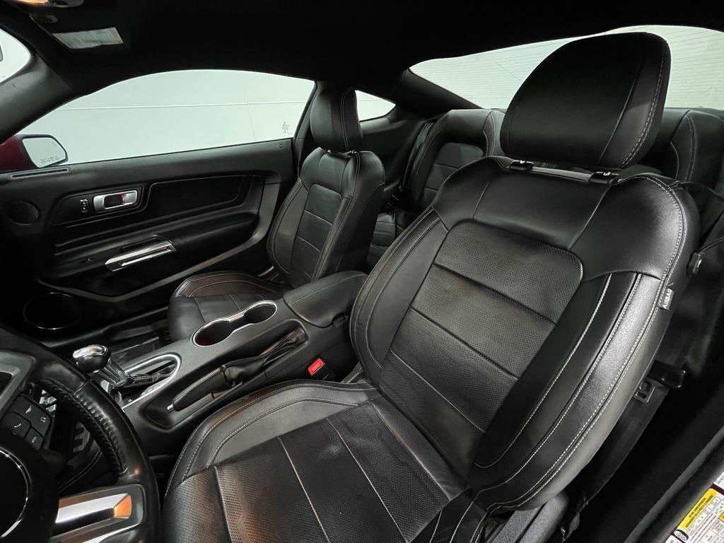 2018 Ford Mustang Image 14