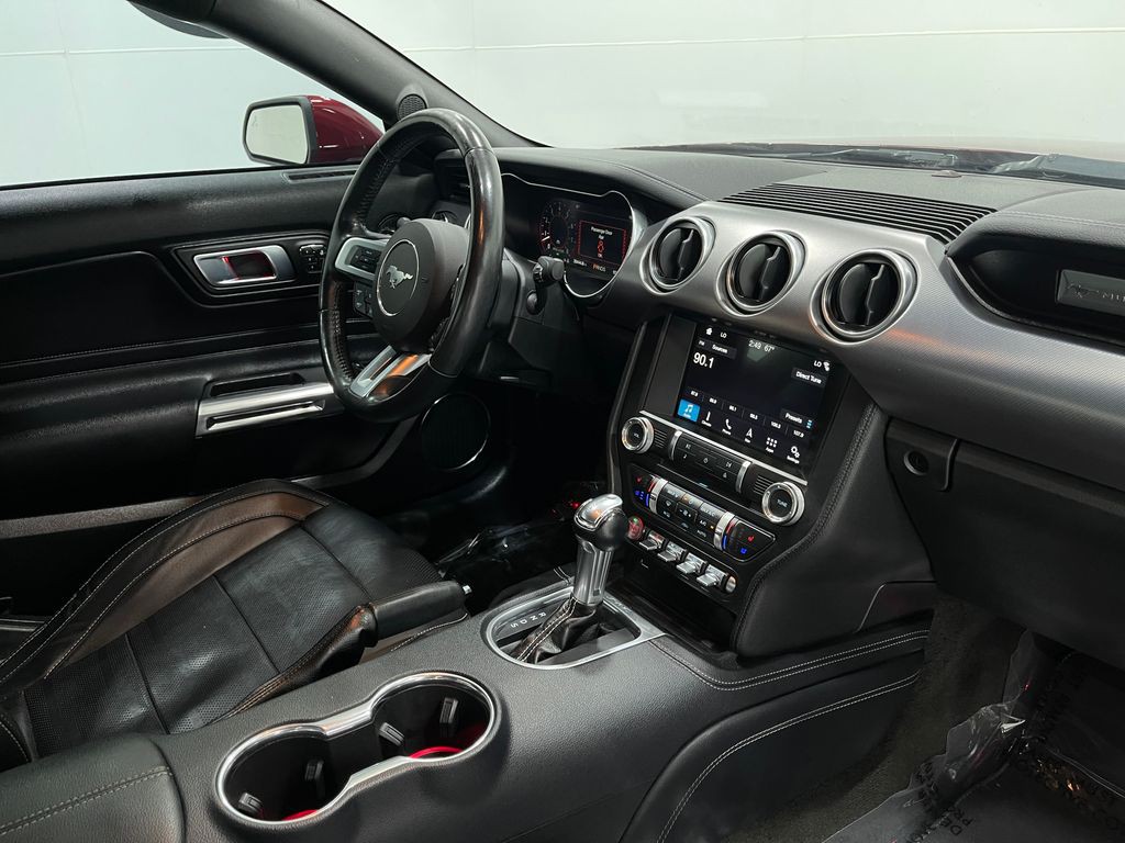 2018 Ford Mustang Image 20