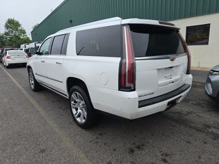 2019 Cadillac Escalade Image 6
