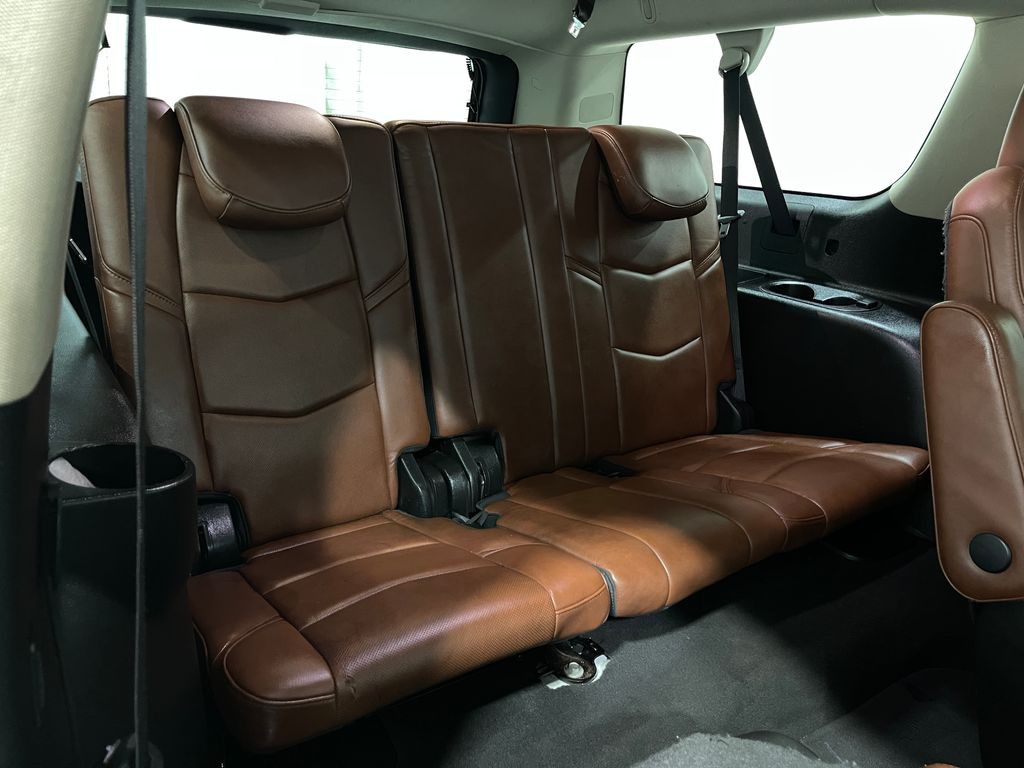 2019 Cadillac Escalade Image 33
