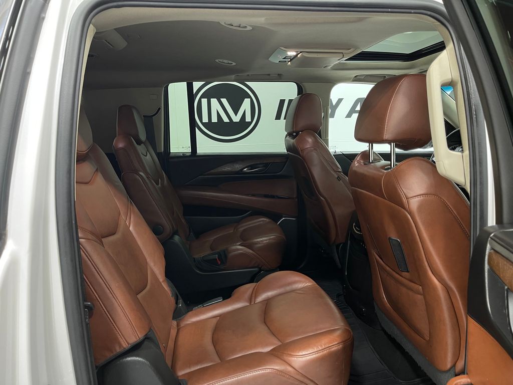 2019 Cadillac Escalade Image 34