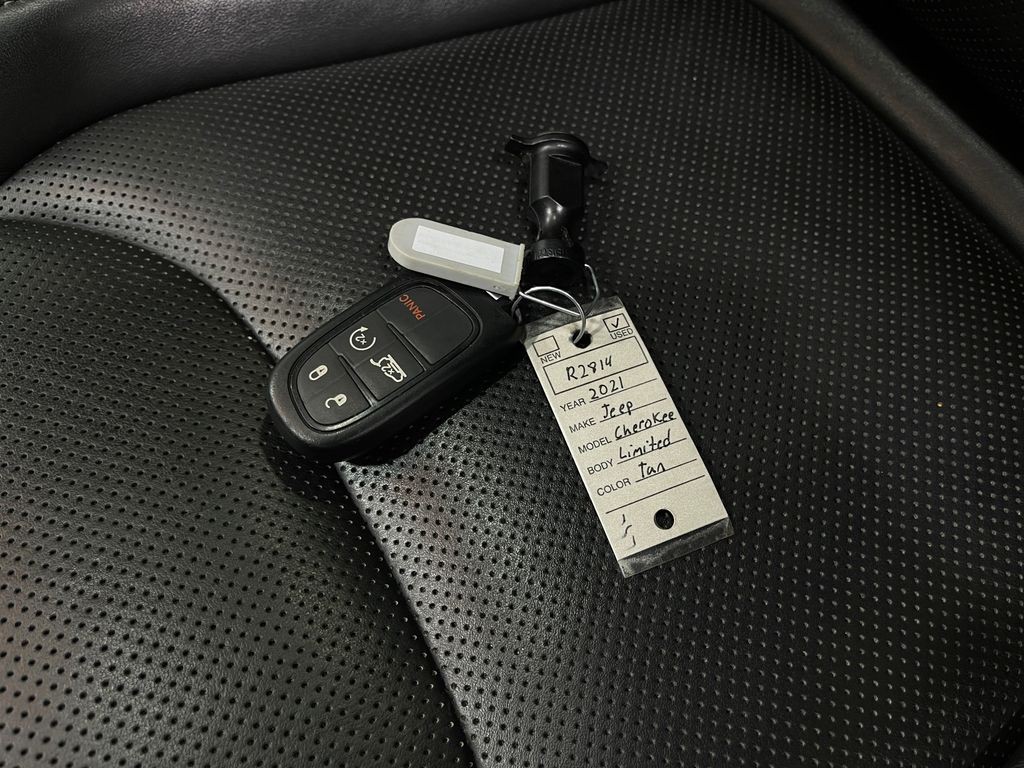 2021 Jeep Cherokee Image 37