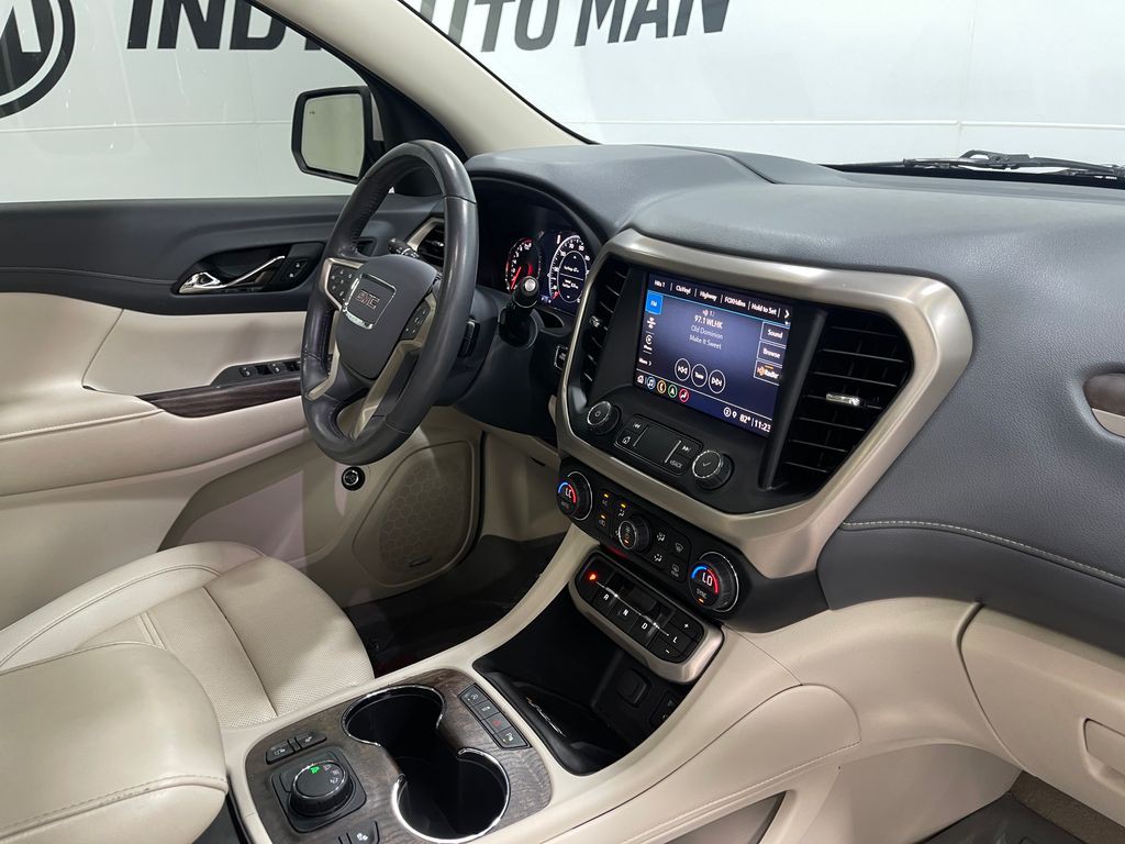2021 GMC Acadia Image 20