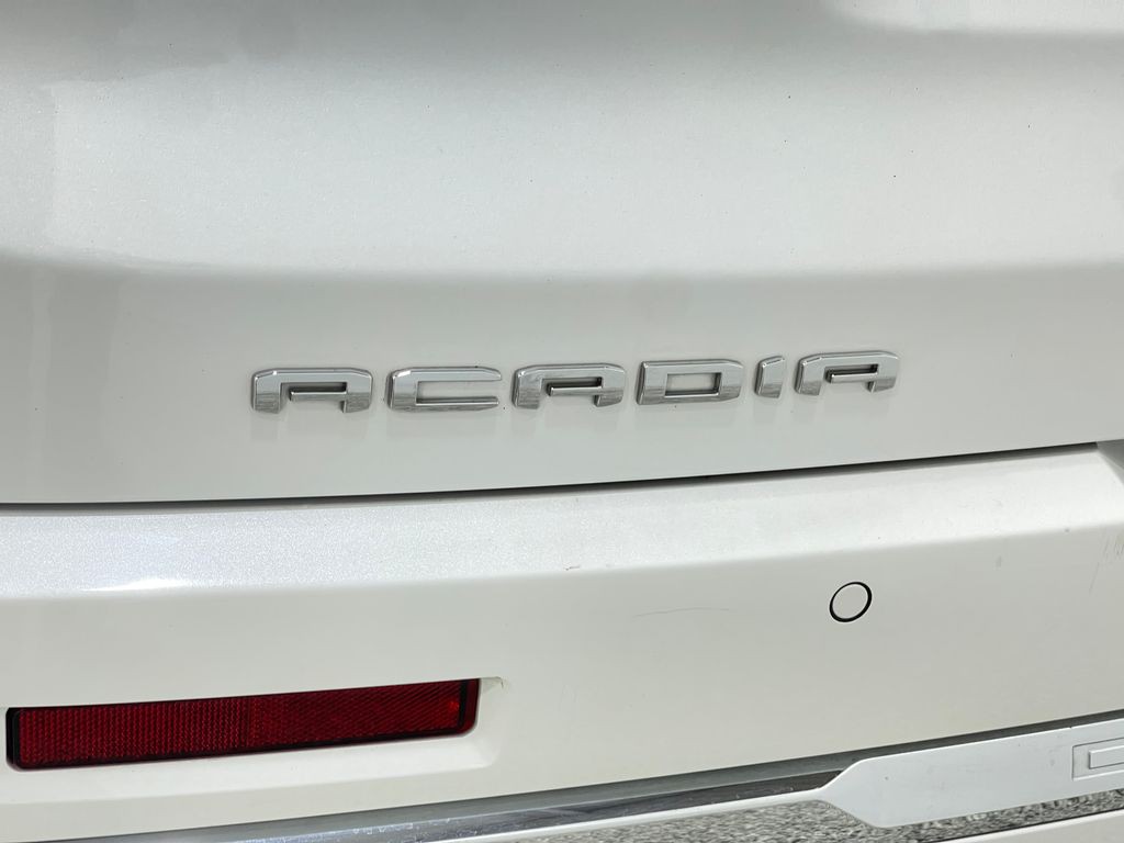 2021 GMC Acadia Image 40