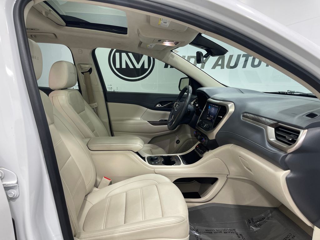 2021 GMC Acadia Image 33