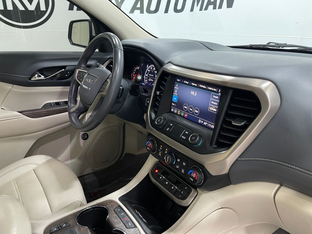 2021 GMC Acadia Image 21