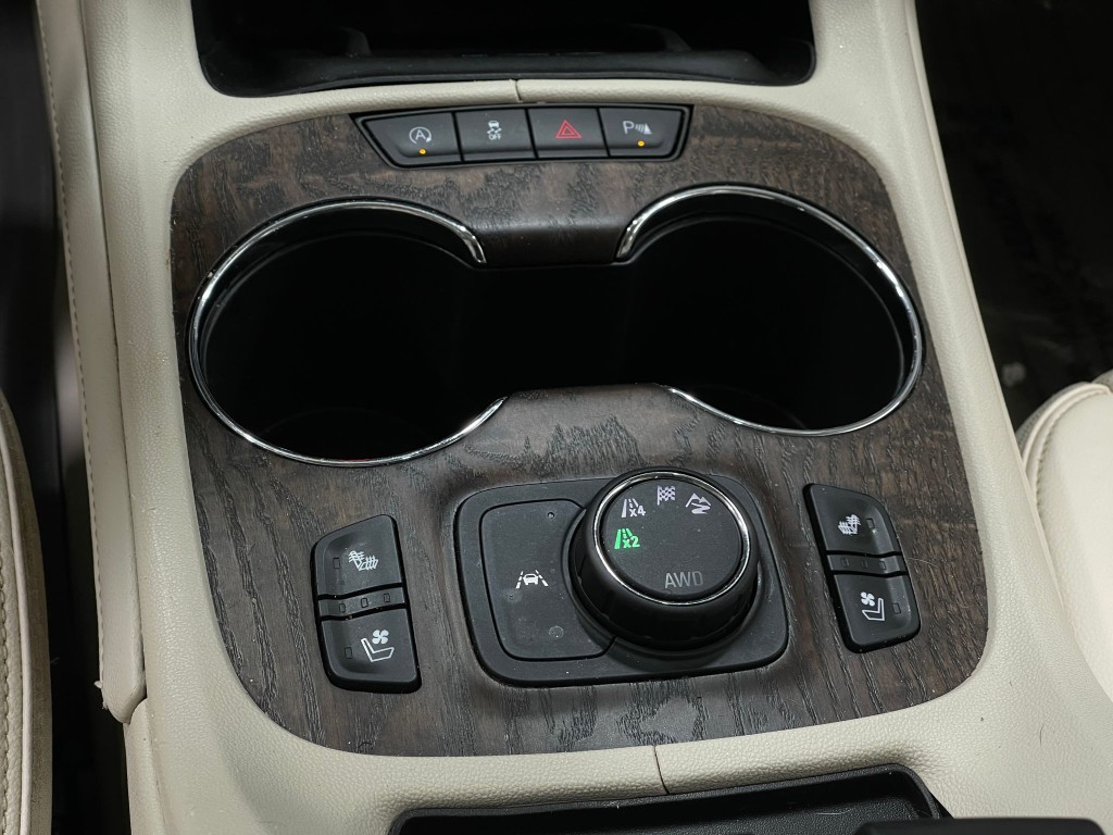 2021 GMC Acadia Image 31