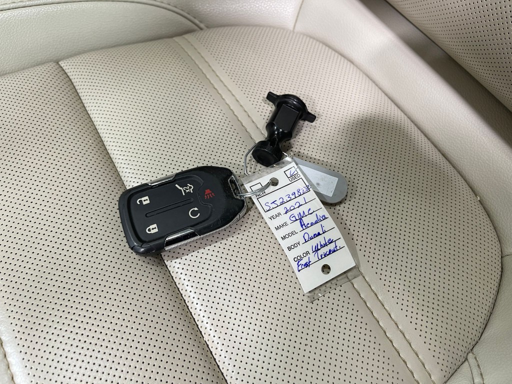 2021 GMC Acadia Image 41