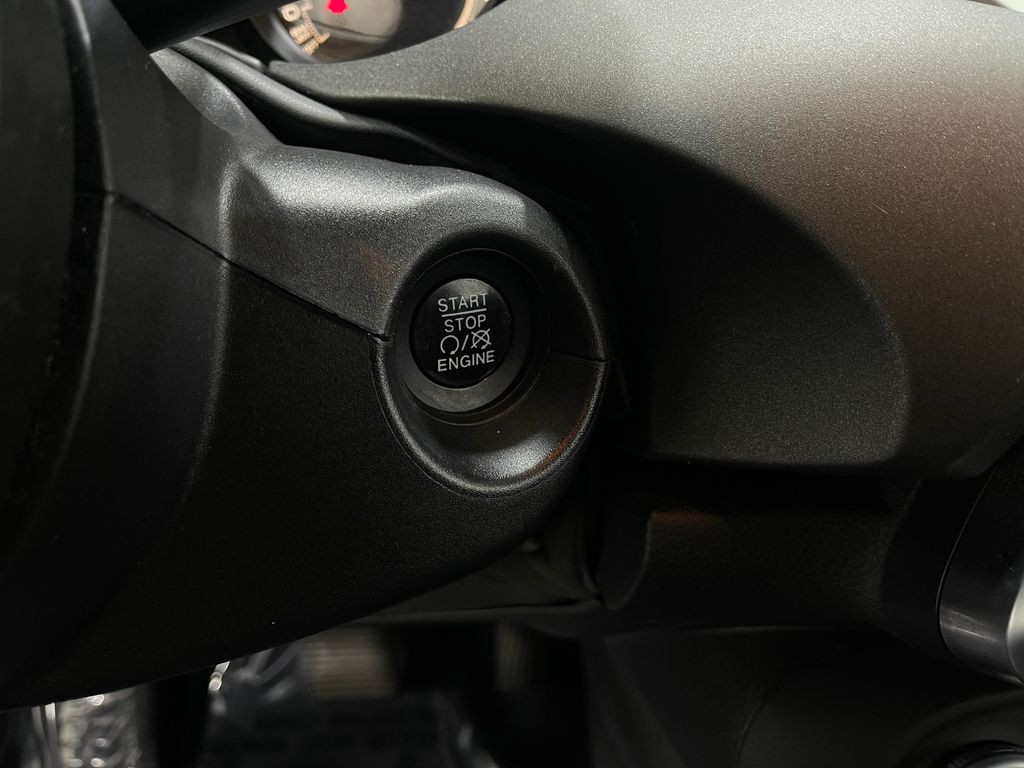 2017 FIAT 500 Image 18