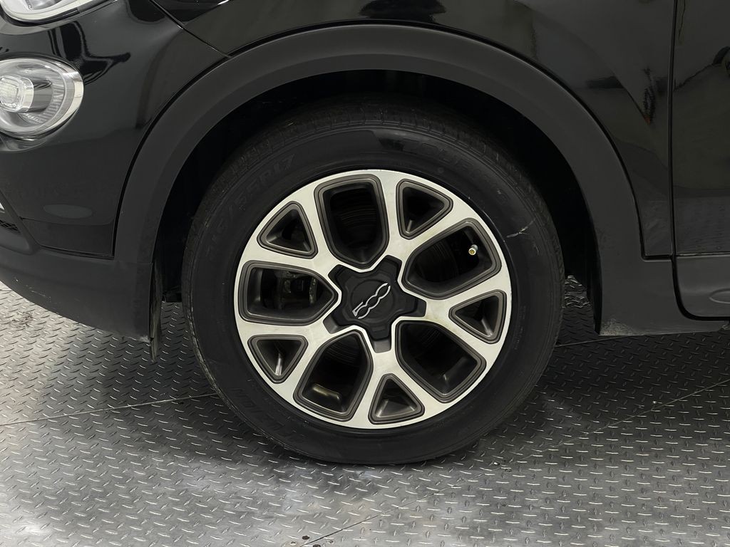 2017 FIAT 500 Image 30