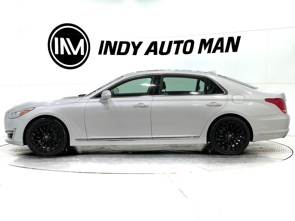 2018 Genesis G90 Image 7