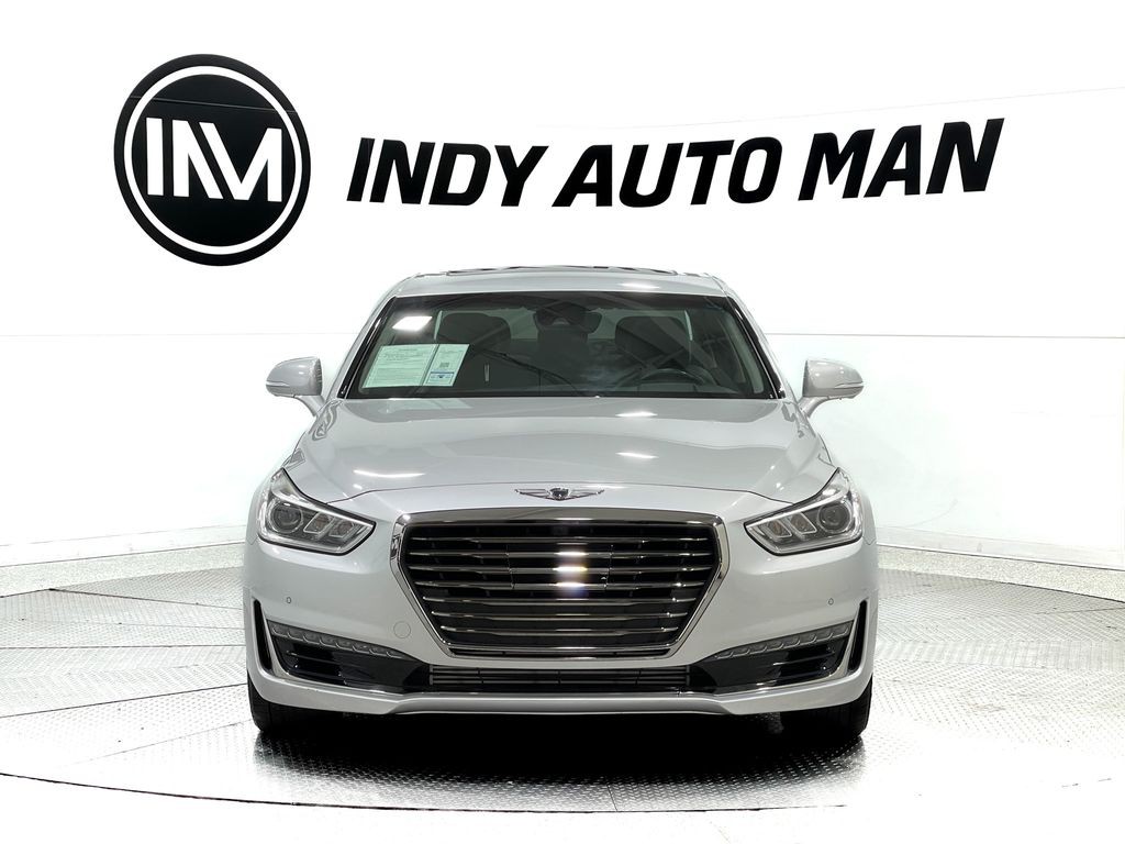 2018 Genesis G90 Image 9