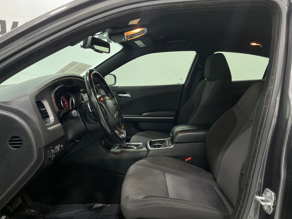 2022 Dodge Charger Image 12
