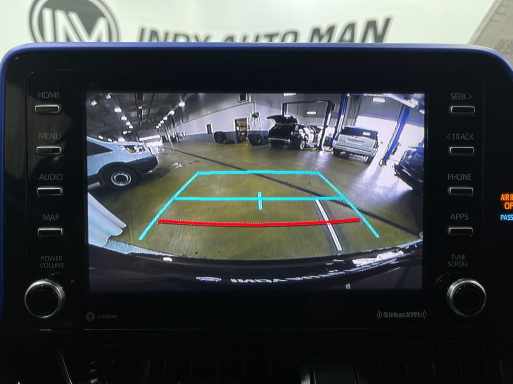 2022 Toyota C-HR Image 10