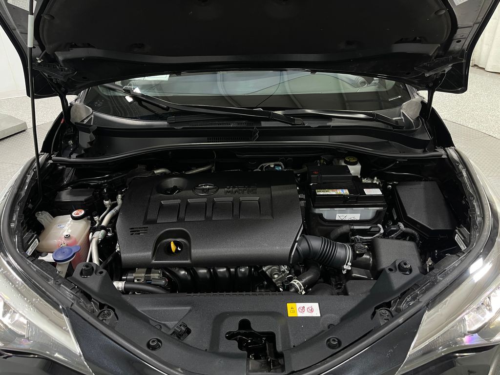 2022 Toyota C-HR Image 25