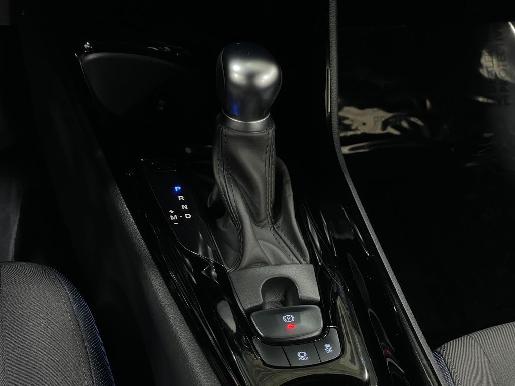 2022 Toyota C-HR Image 26