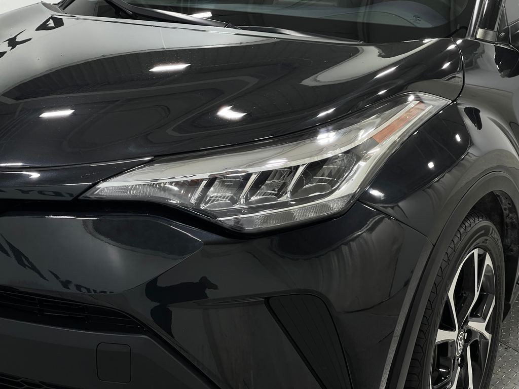 2022 Toyota C-HR Image 30
