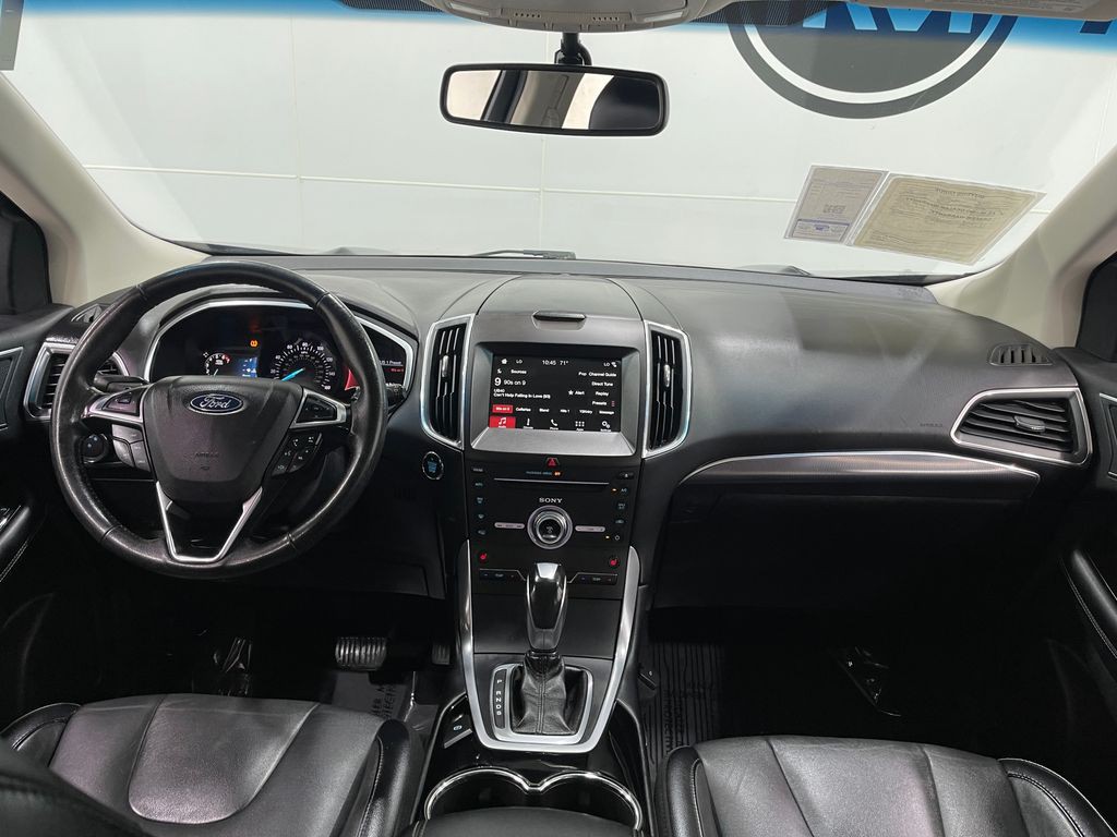 2018 Ford Edge Image 18