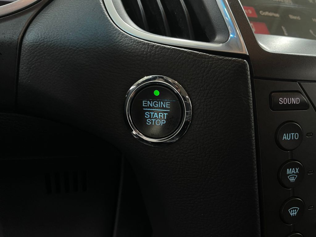 2018 Ford Edge Image 20