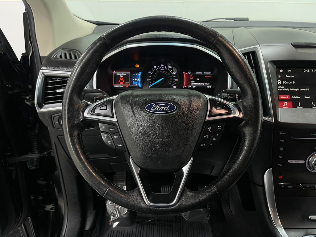 2018 Ford Edge Image 21
