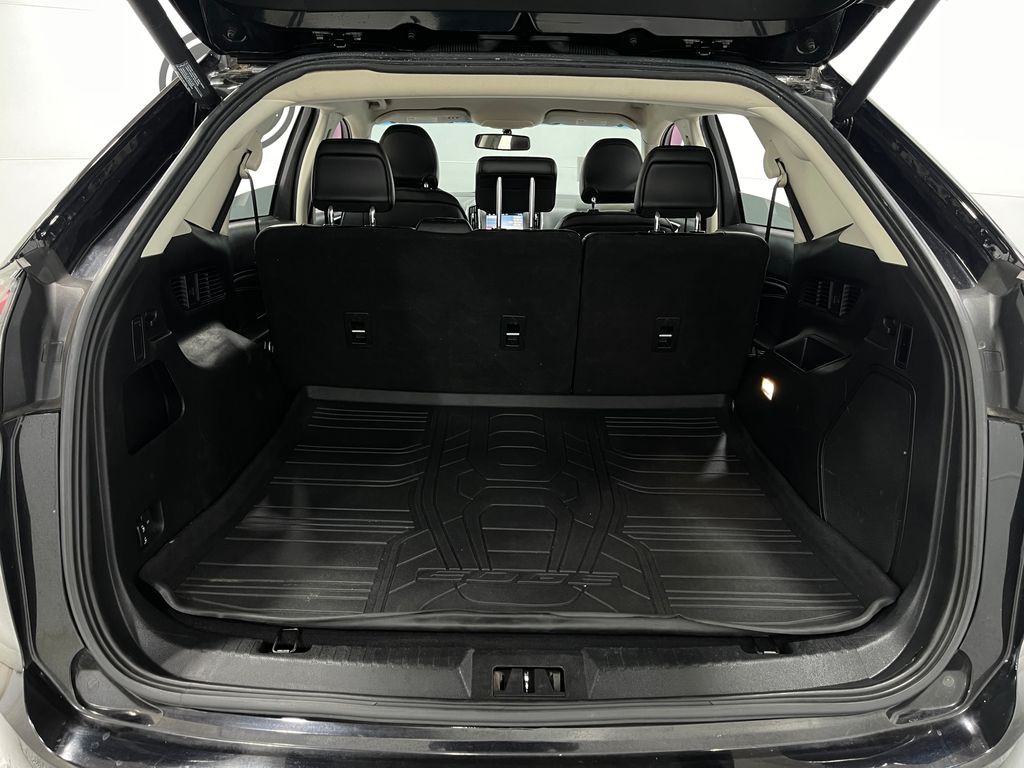 2018 Ford Edge Image 25