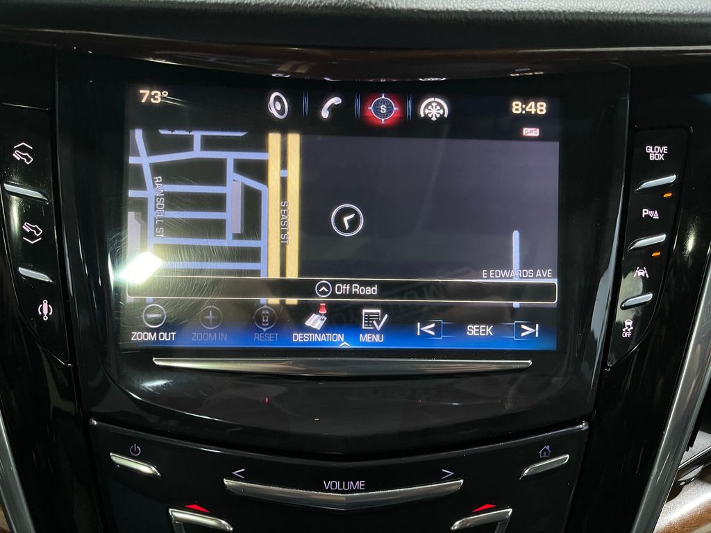2016 Cadillac Escalade Image 11